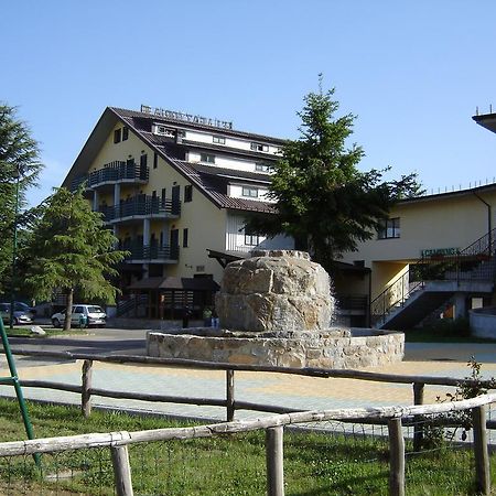 Hotel La Fattoria Camigliatello Silano Exterior foto