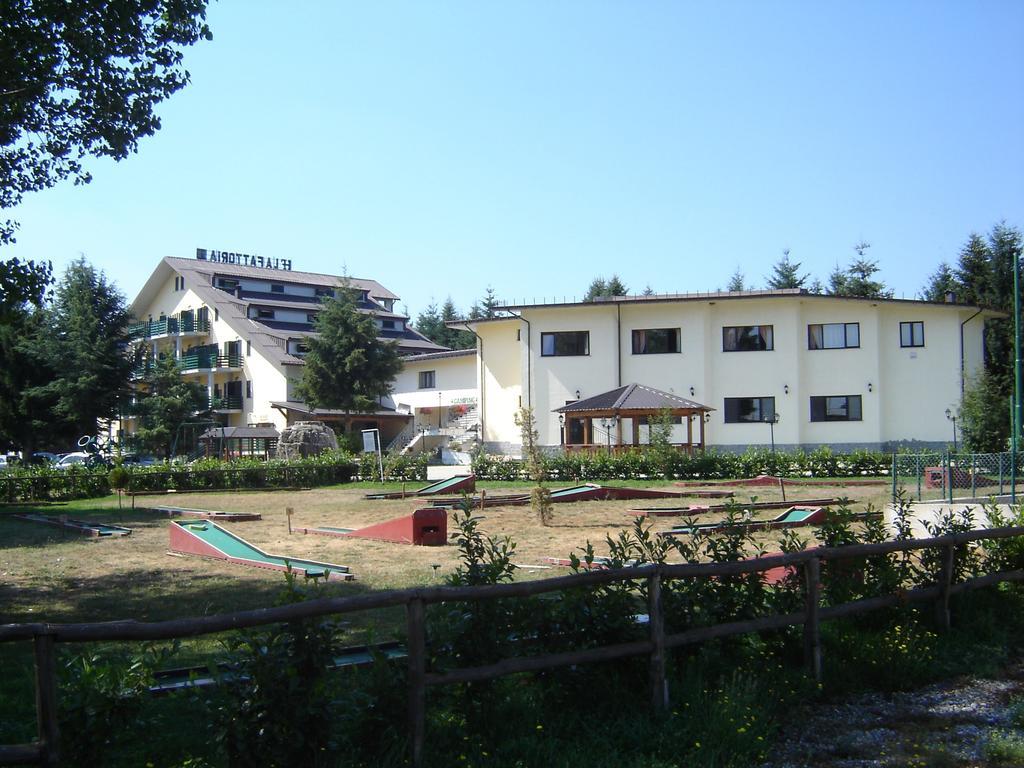 Hotel La Fattoria Camigliatello Silano Exterior foto