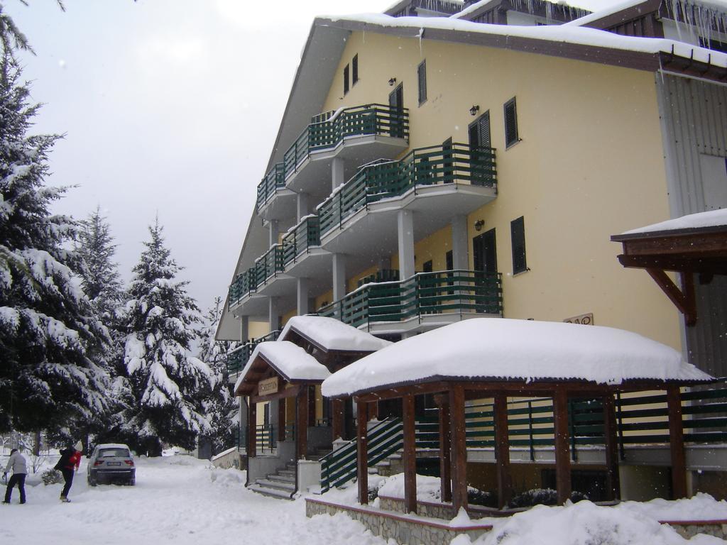 Hotel La Fattoria Camigliatello Silano Exterior foto